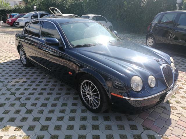 Auto - Jaguar s-type 2.7d v6 executive