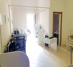 Case - Fittasi locale arredato per call center