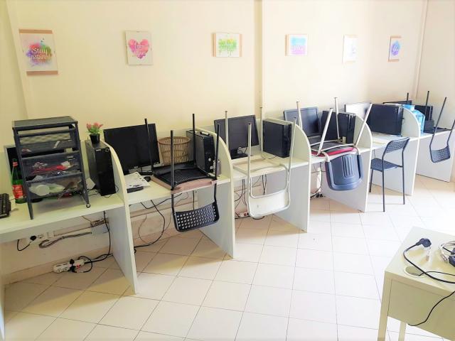 Case - Fittasi locale arredato per call center