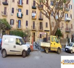 Oreto/tukory/policlinico: garage con doppio ingresso mq 1000