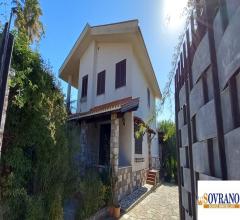 Terrasini/perla del golfo: villa bifamiliare su 3 livelli vicino al mare