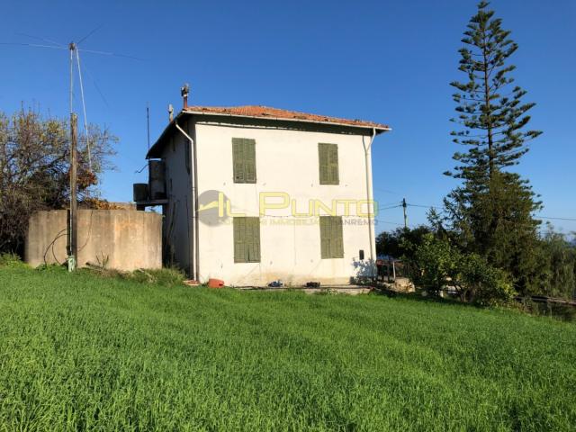 Case - Sanremo villa da ristrutturare bellissima vista mare