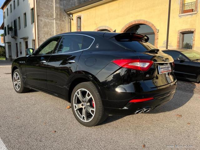 Auto - Maserati levante v6 diesel 275 cv awd gransport