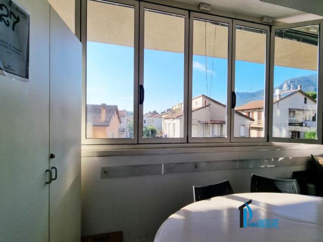 Case - Ufficio in zona borgo rivo
