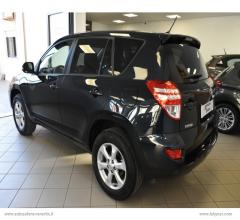 Auto - Toyota rav4 crossover 2.2 d-4d 150 cv exclusive