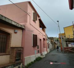 Massa s.giorgio, casa s.indipendente di circa 150 mq ,al centro del paese