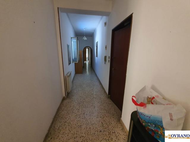 Case - Lancia di brolo/cataldo parisio/noce: comodo appartamento piano 4°