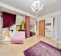 Appartamenti in Vendita - Villa in vendita a siracusa belvedere