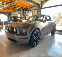 Ford mustang 4.6 v8 gt coupe' manuale