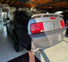 Auto - Ford mustang 4.6 v8 gt coupe' manuale