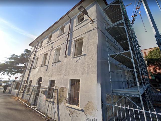 Case - Palazzina intera al grezzo destinazione mista direzionale e residenziale ottimo come investimento in