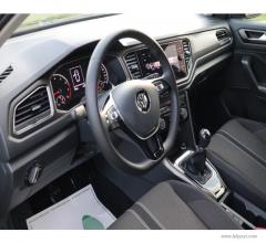 Auto - Volkswagen t-roc 1.0 tsi 115cv style bmt