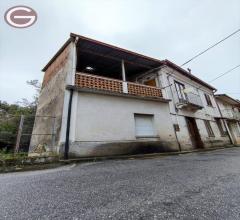 Casa indipendente in vendita a anoia zona semicentrale