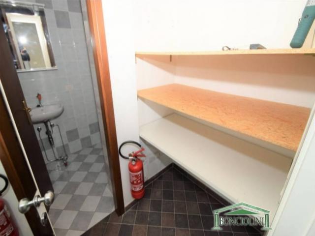 Case - Negozio in affitto a pieve a nievole