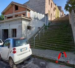 Case - Ossi grezzo indipendente con cortile e vista panoramica