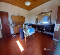Appartamenti in Vendita - Tipoldo, casa indipendente con ampio terreno