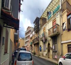 Via del santo,appartamento di due vani e servizi