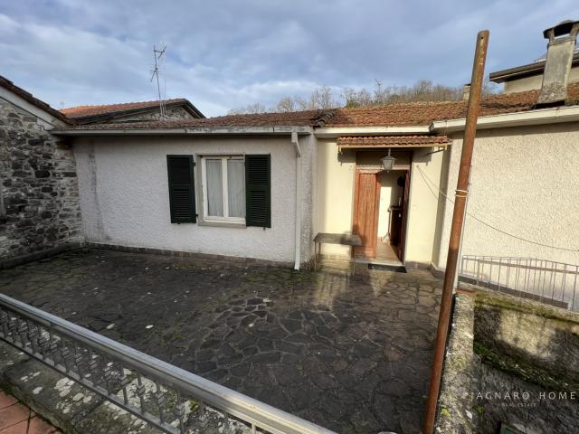 Case - Casa nel borgo di mocrone