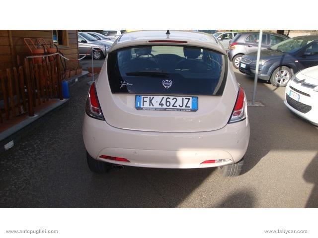 Auto - Lancia ypsilon 1.2 69 cv 5p. gold