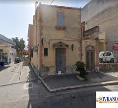 Case - Carini/corso italia: locale commerciale cat. c/1 mq 175