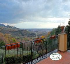 Case - Villa  con piscina e vista mare  in fosdinovo