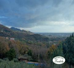 Case - Villa  con piscina e vista mare  in fosdinovo