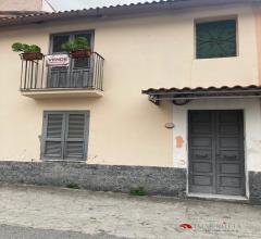 Case - Vendita appartamento in abitazione indipendente- chorio di san lorenzo