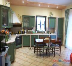 Case - Villa indipendente con giardino, ottime rifiniture