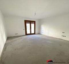 Case - Lugo di vicenza: bicamere piano primo con terrazzo