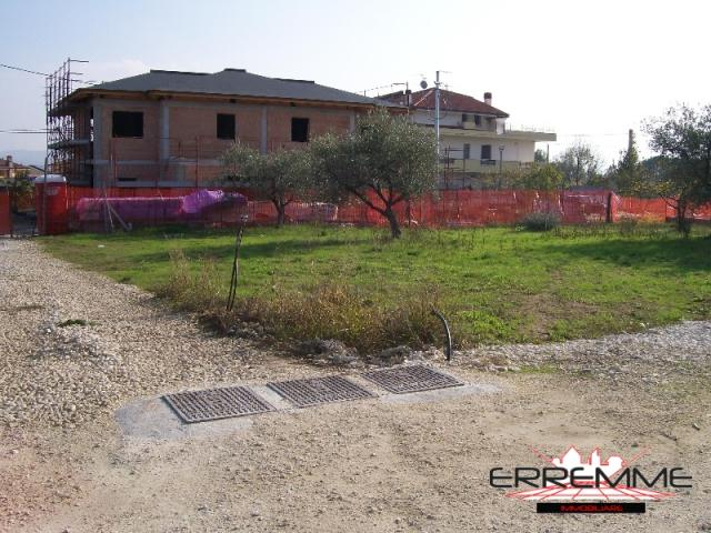 Case - Terreno edificabile in rosciano c.da villa oliveti