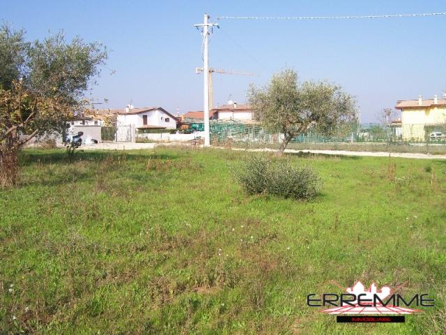 Case - Terreno edificabile in rosciano c.da villa oliveti