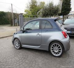 Auto - Abarth 695 1.4 turbo t-jet rivale