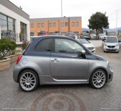 Auto - Abarth 695 1.4 turbo t-jet rivale