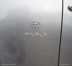 Auto - Abarth 695 1.4 turbo t-jet rivale