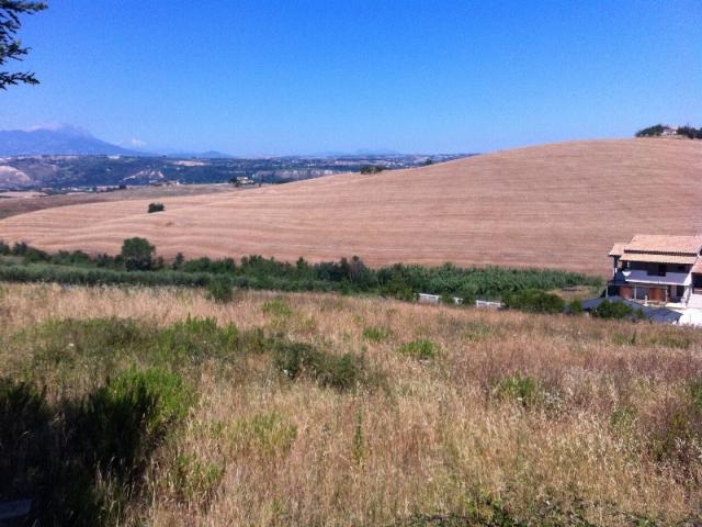 Case - Terreno panoramico in casalincontrada