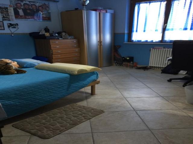 Appartamenti in Vendita - Porzione di villa bifamiliare  residence -villaggio degli ulivi-  lotto 5 e 6