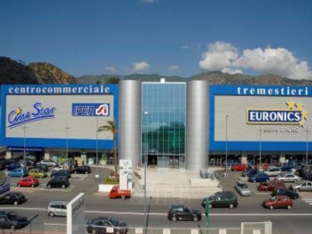 Centro commerciale tremestieri locale commerciale rif.vs907 Case - Centro commerciale tremestieri locale commerciale rif.vs907