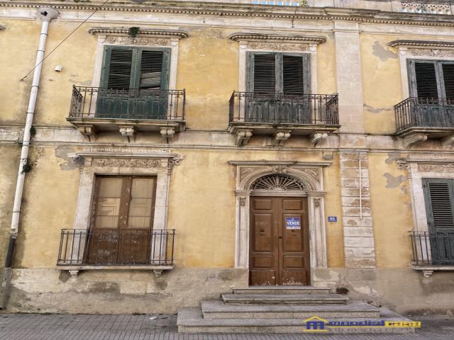 Appartamenti in Vendita - Onorevole