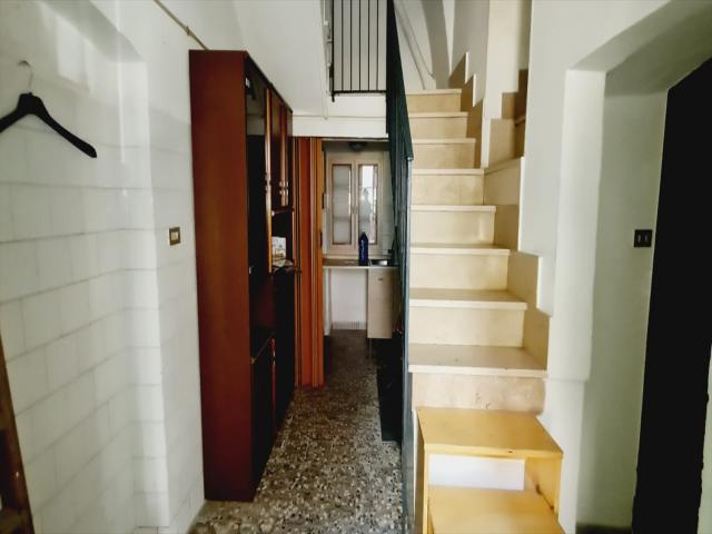 Appartamenti in Vendita - Casa indipendente in vendita a modugno centro storico