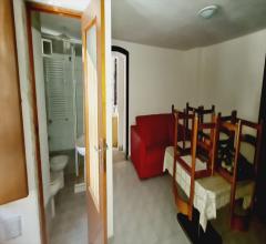Appartamenti in Vendita - Casa indipendente in vendita a modugno centro storico