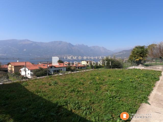 Case - Villa singola con vista lago