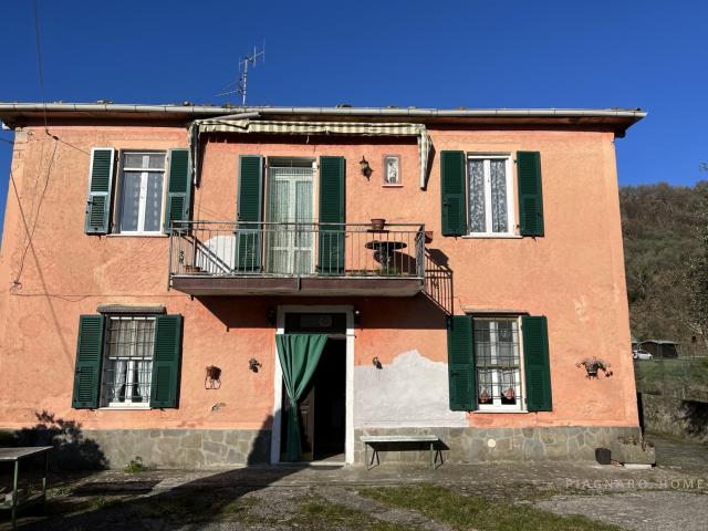 Case - Casa indipendente con giardino