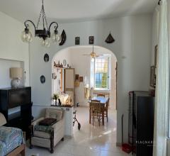 Case - Casa indipendente con giardino