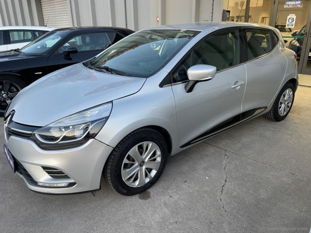 Auto - Renault clio dci 8v 75 cv s&s 5p. energy intens