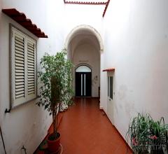 Appartamenti in Vendita - Ampio quattro vani