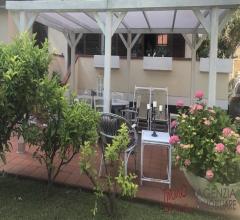 Case - Stiava: zona residenziale villa singola mq 260 con ampio giardino