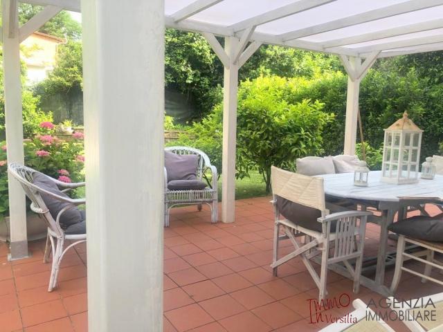 Appartamenti in Vendita - Stiava: zona residenziale villa singola mq 260 con ampio giardino