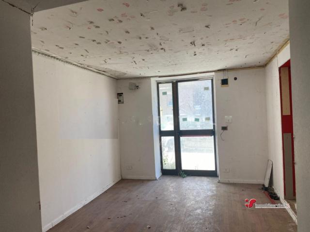 Case - Locale c/1-corso calatafimi