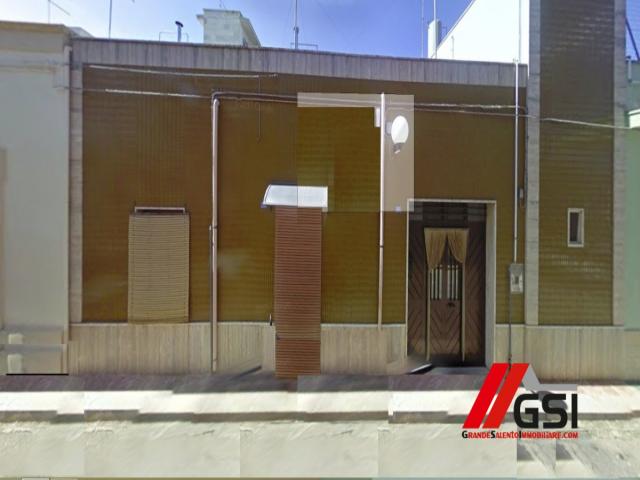Case - Casa con garage