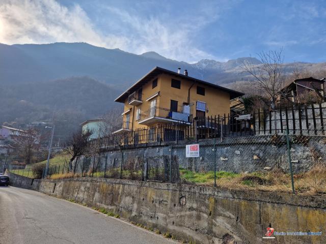 Sellero vendesi villa singola in posizione panoramica